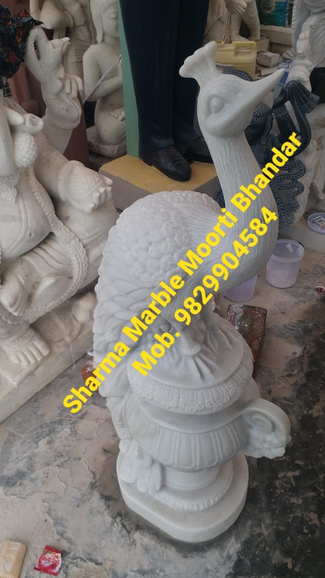 White Marble Carved Peacock Moorti For Exterior Decor