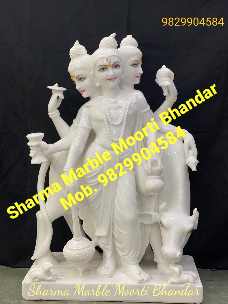 Marble Dattatreya Bhagwan Statue In Ashirvad Position